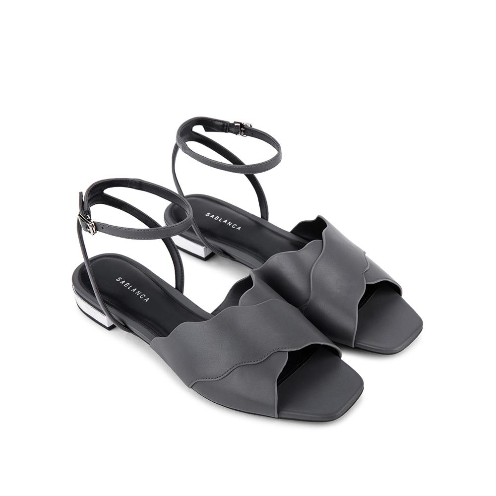 MÙA-MƯA-HOÀN-HẢO-LÀ-CÓ-SANDALS